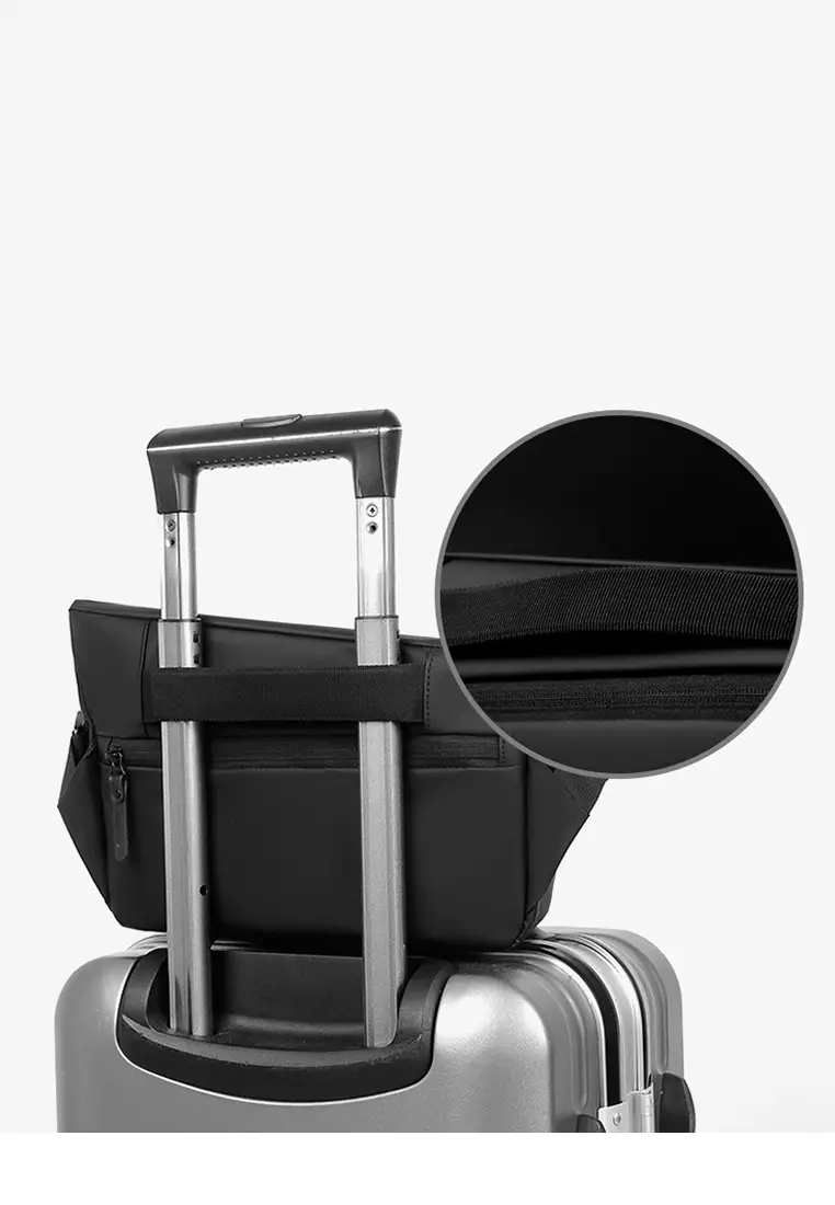 Multifunctional Chest Bag With Adjustable Strap
