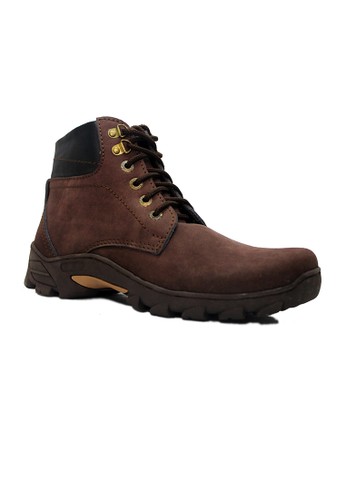 D-Island Shoes Trekking Boots Genuine Leather Buk Brown