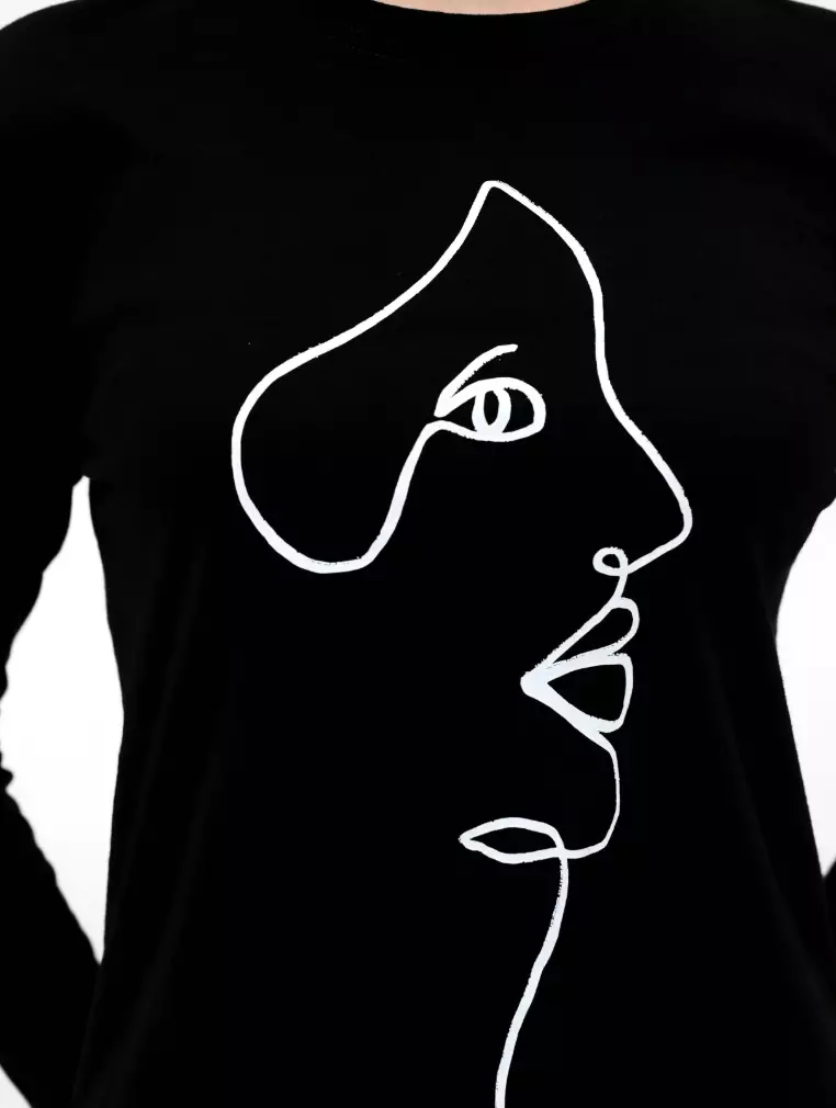 TONIQUE Wanita Reguler Fit Kaos Lengan Panjang Katun Combed 24s Hitam GABRIELLA Women's Regular Fit Long Sleeve Cotton Combed 24s T-Shirt Black