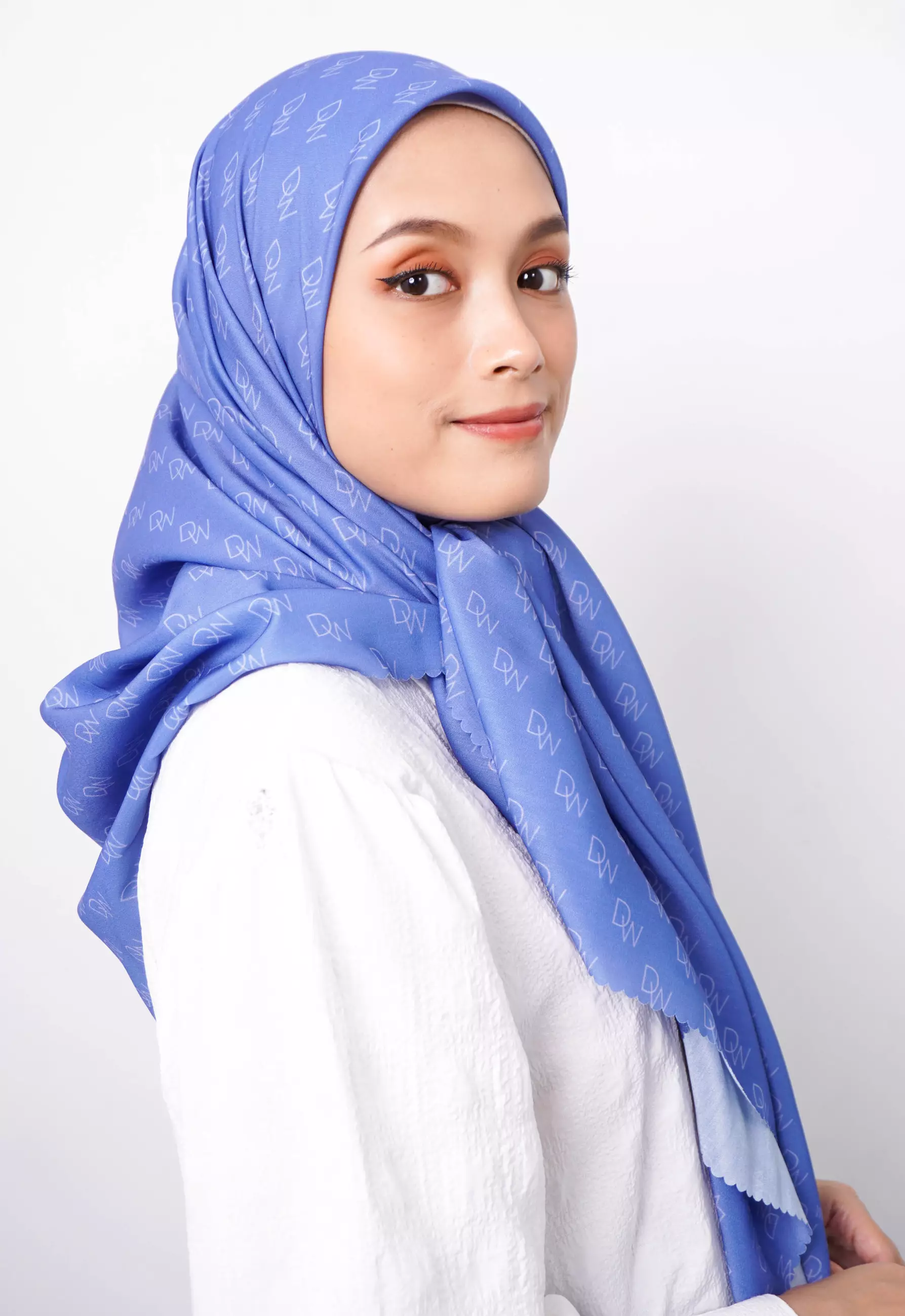WK072 Kerudung Segi Empat Warna Niagara Biru Premium Anti Mleyot Anti Kusut Anti Lecek Blue Niagara