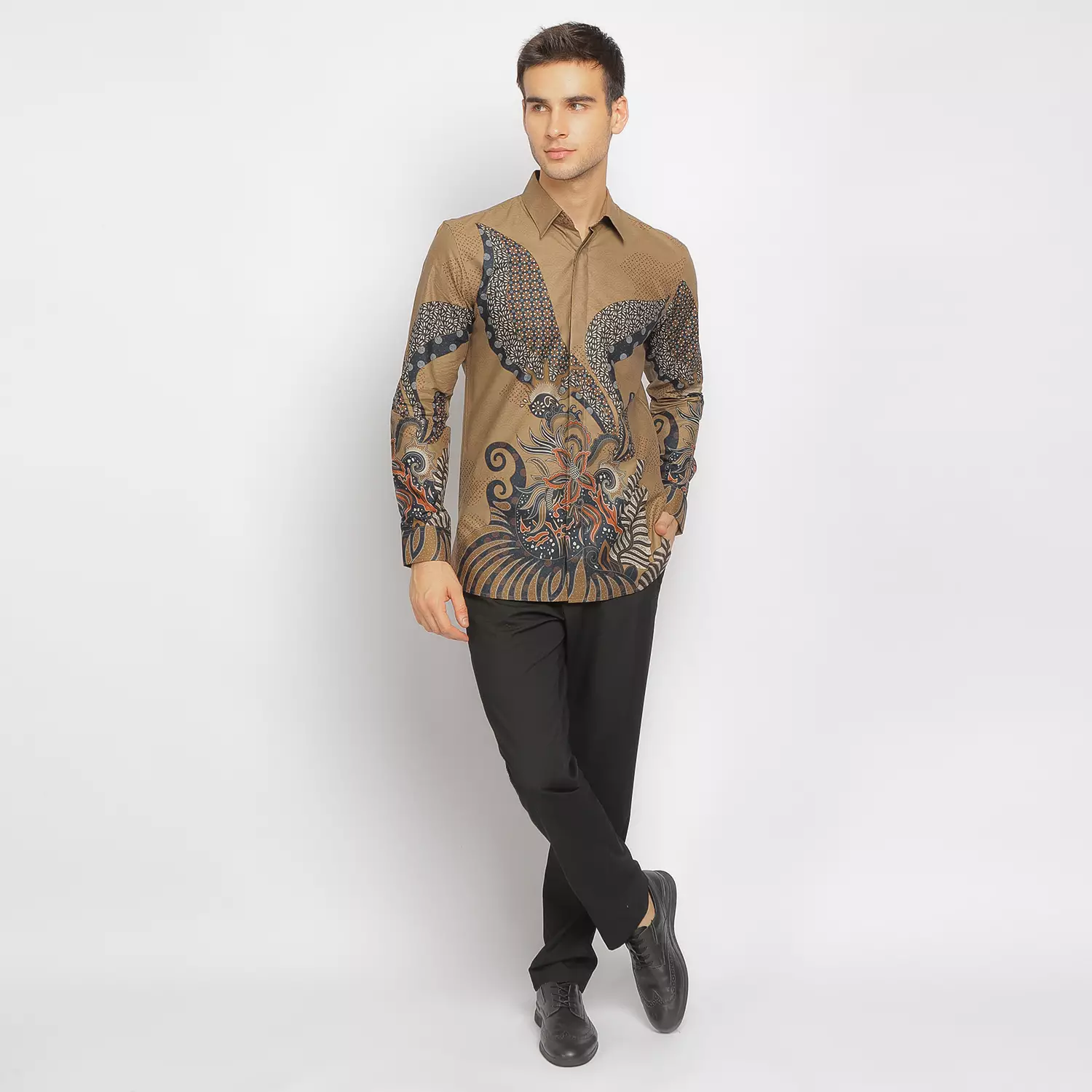 Slimfit Vendra Kemeja Batik Pria Lengan Panjang