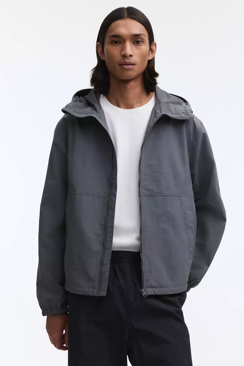 Water-repellent nylon windbreaker
