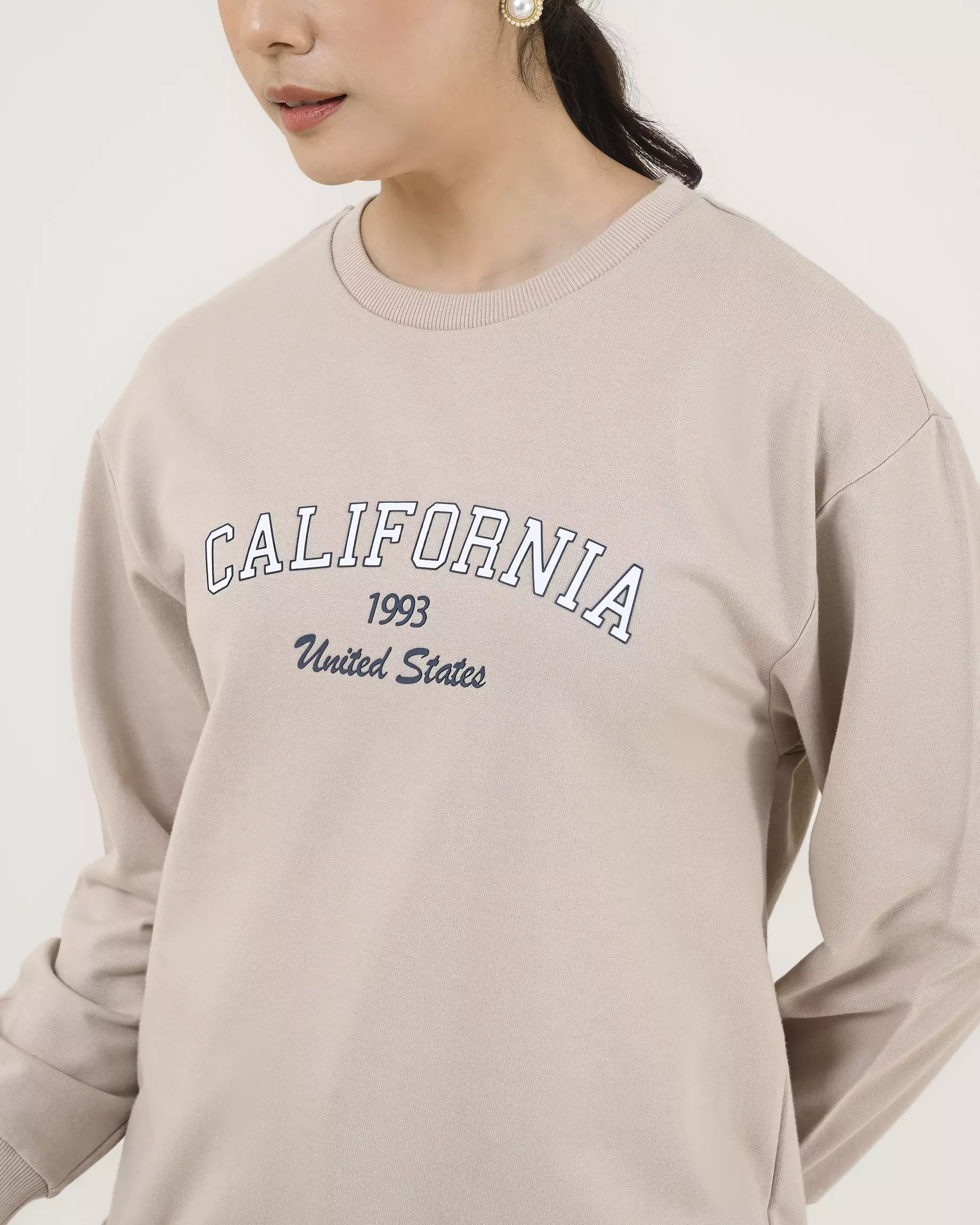 Geulis.id KENSLEY SWEATSHIRT - Cream