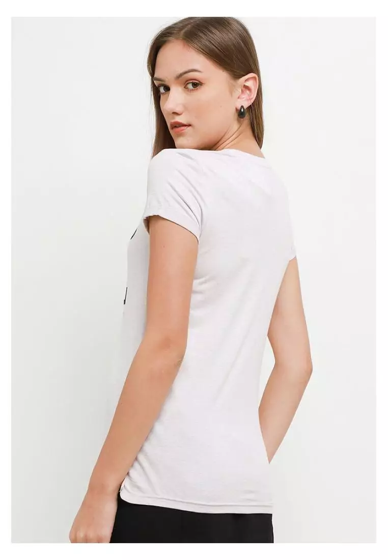 Kaos Wanita Half Cream