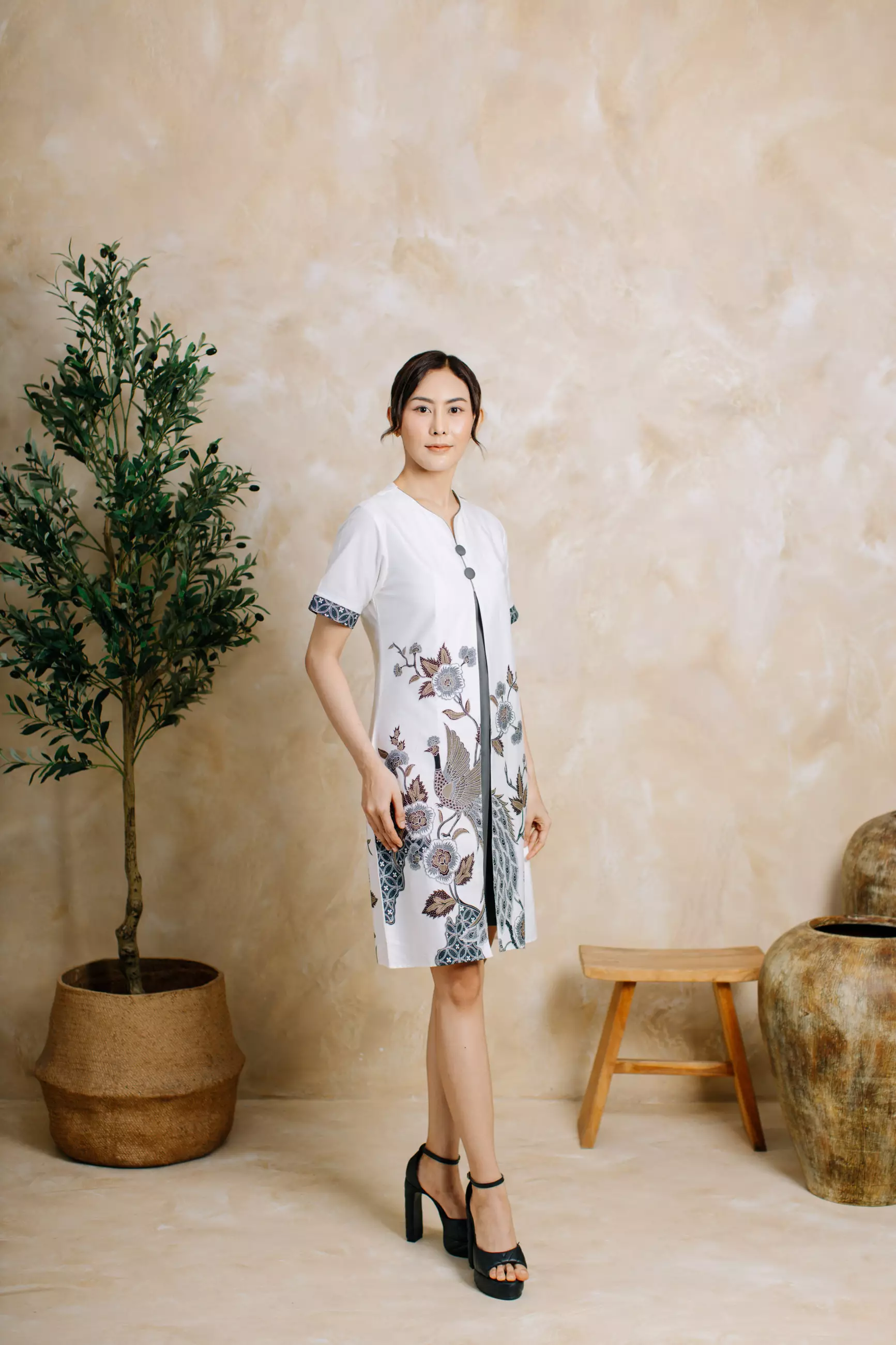 Adyatma Kamala White Dress Batik Wanita Katun Lengan Pendek