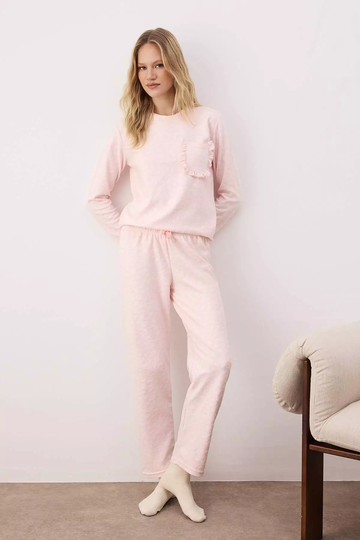 Powder Heart Patterned Ruffled And Pocketed Knitted Pajama Set Thmaw26Pt25