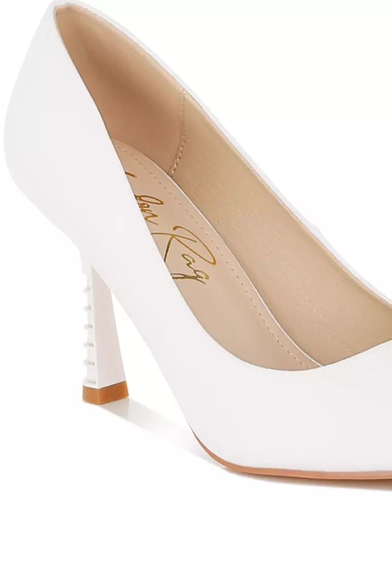 Pointy Toe Pumps in White