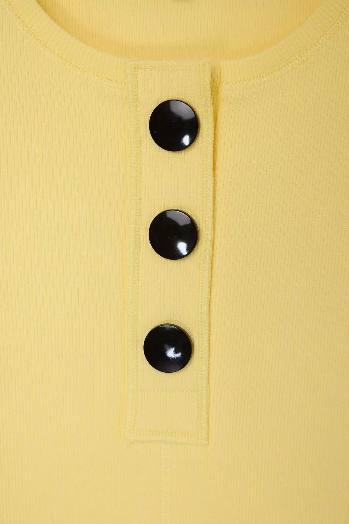 Limited Edition Yellow Fitted Short Sleeve Buttoned Corded Fabric Stretchy Knitted Blouse Twoss26Bz00473
