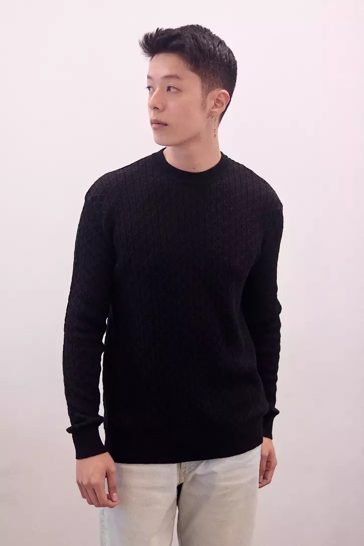 Kale Sylvester Black / Sweater Rajut