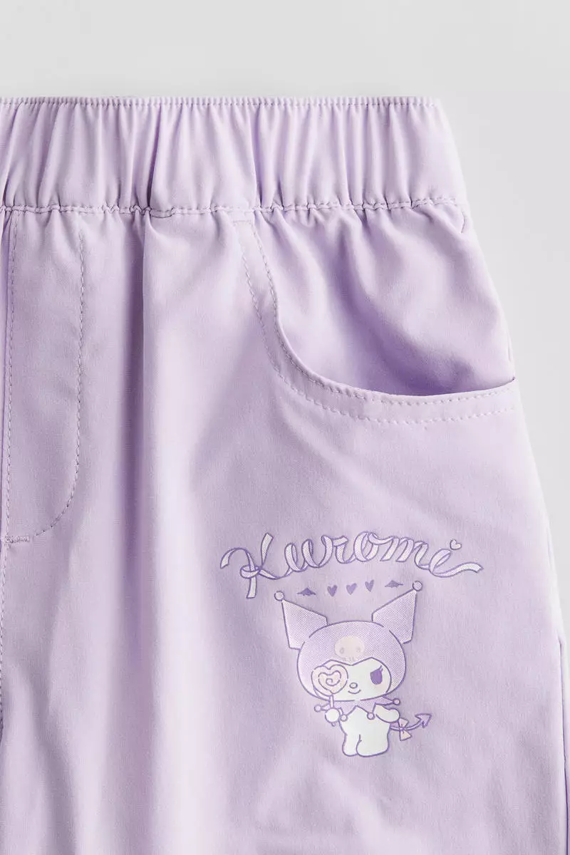 Print-motif trousers