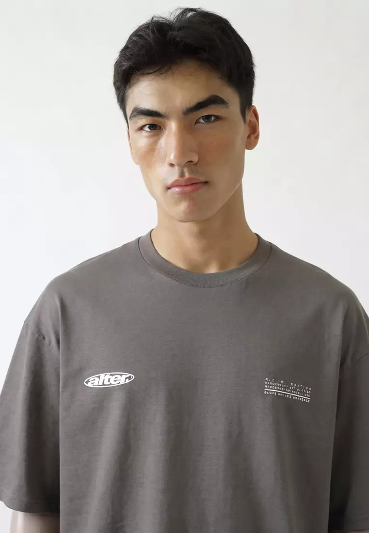 Cropped Fit Graphic T-Shirt