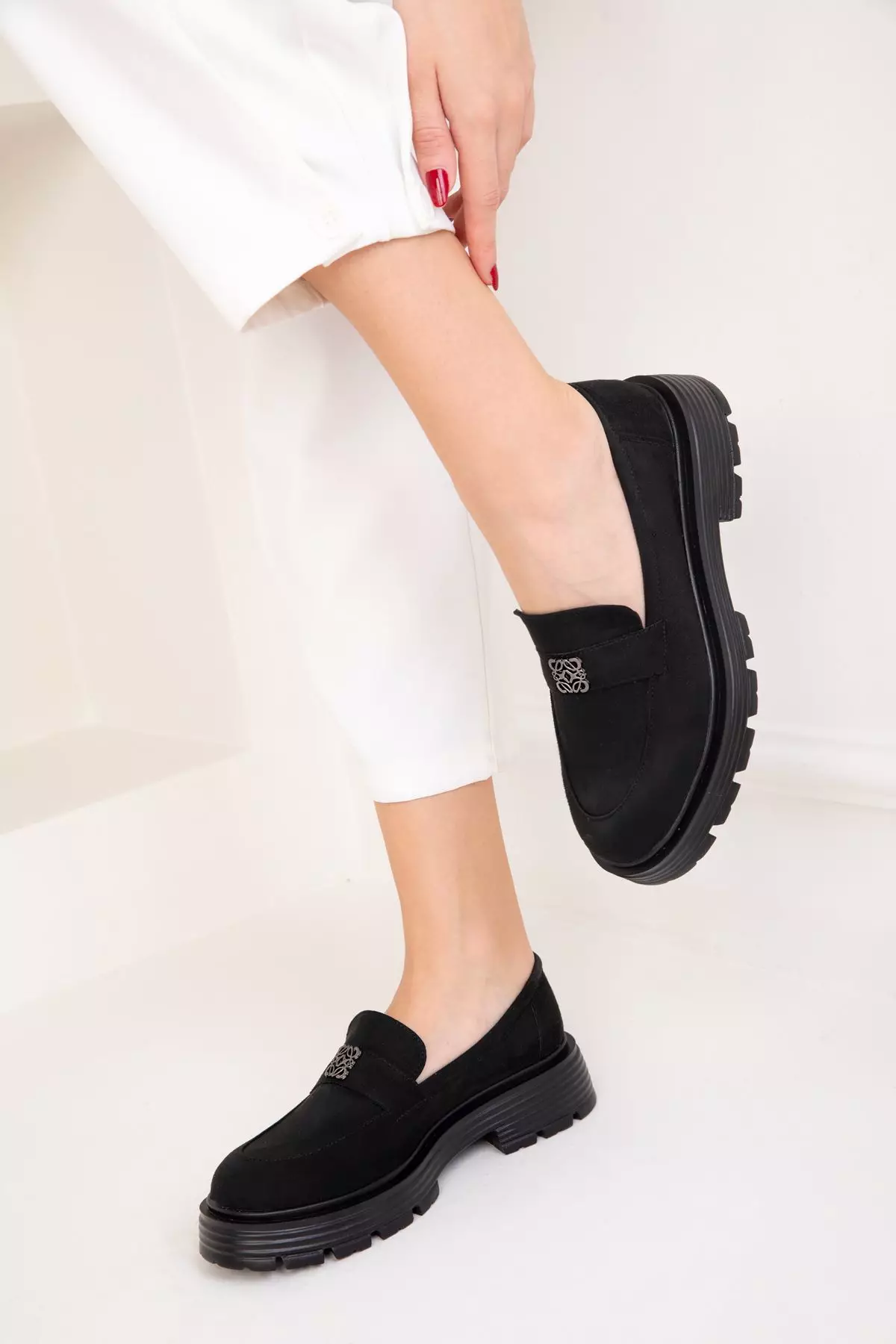 Discount on Soho  shoes - SKU: Metal Detail Loafers