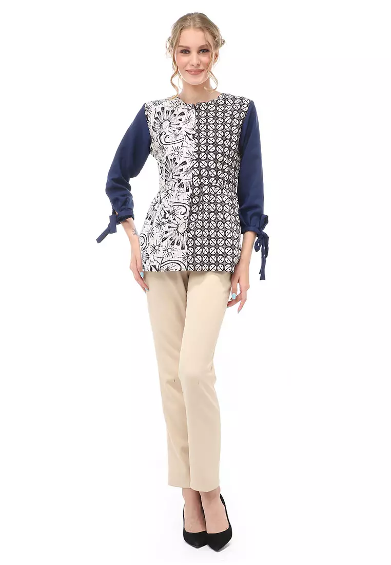 Lynelle Batik Wanita Sonia Lengan Panjang Motif Monocrom Material Cotton ORIGINAL - Navy