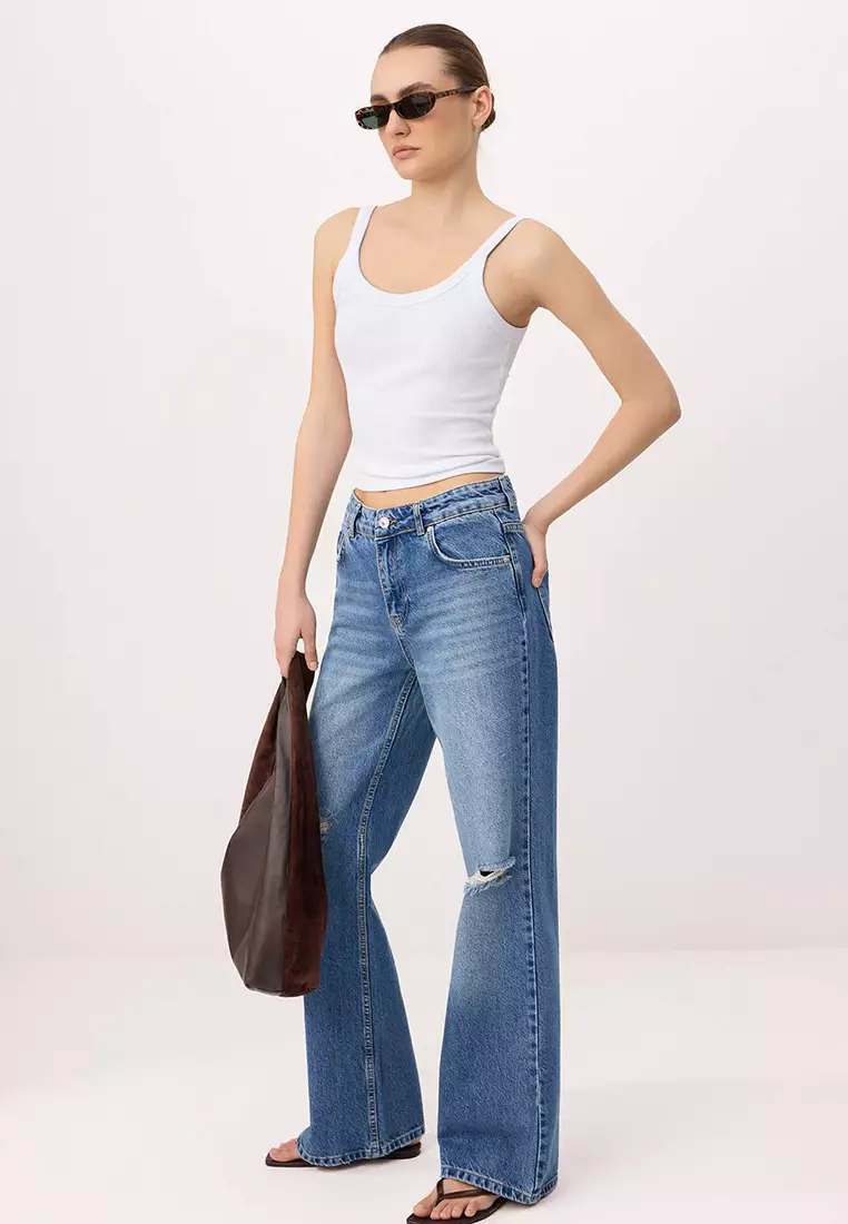 Blue Ripped Detailed Regular Waist Wide Leg Jeans Twoss26Je265