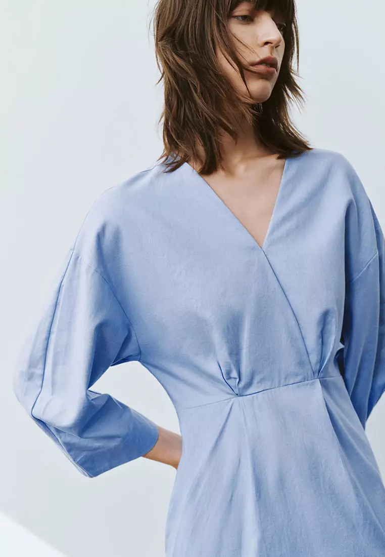 UR秋季新款女装松弛感度假风捏褶开衩连衣裙UWH740096