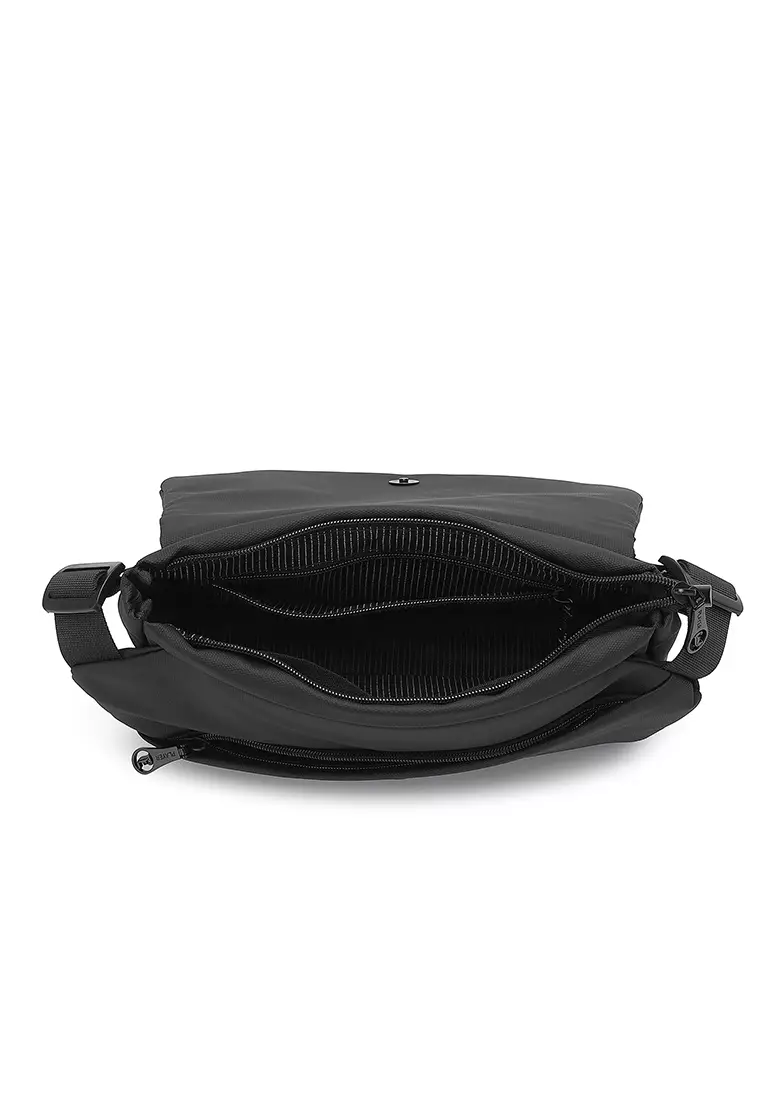 Men's Chest Bag / Sling Bag / Crossbody Bag (Tas Dada / Tas Selempang Pria) - Hitam