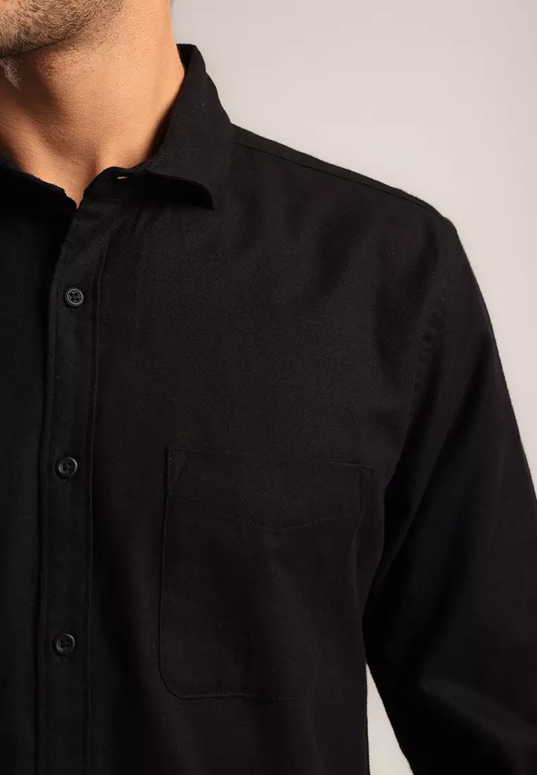 MOC - Kemeja Polos Pria Lengan Panjang Renton - Black Warna Black