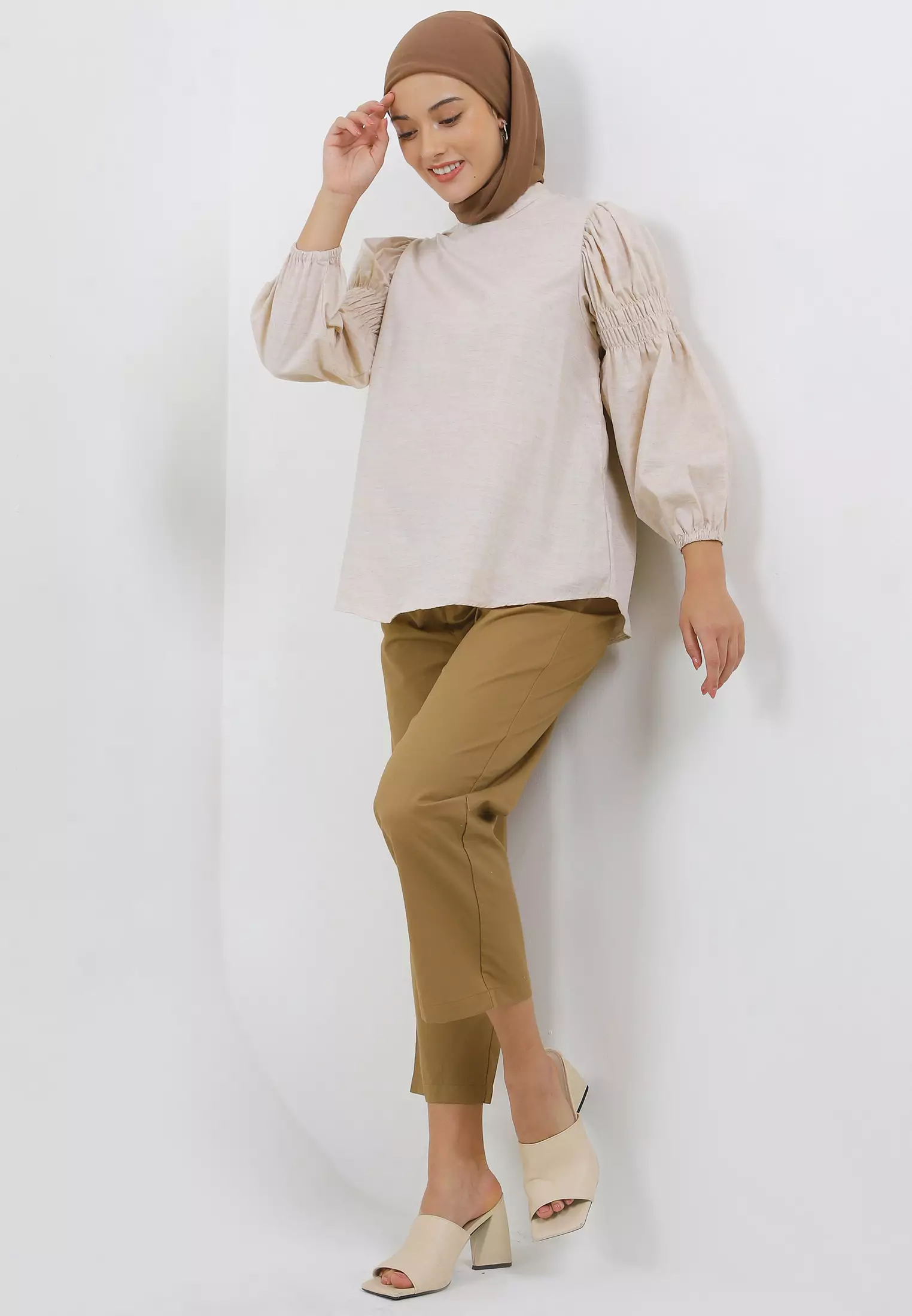 MFMW Syahla Atasan Blouse Cream
