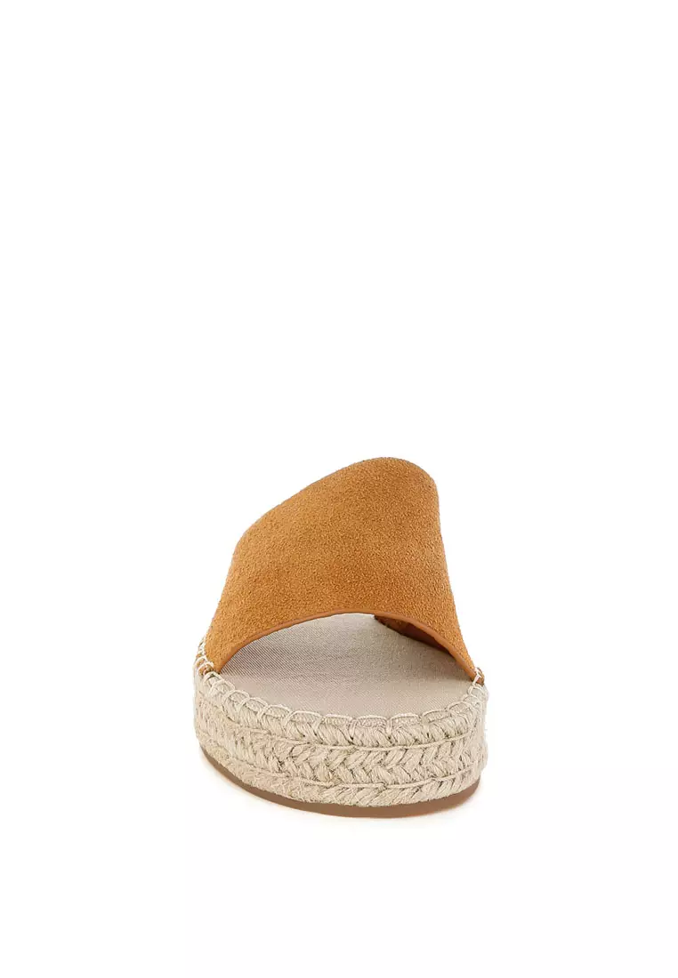 Sepatu Flat Espadrille Kulit Lembut Asli Warna Tan Muda