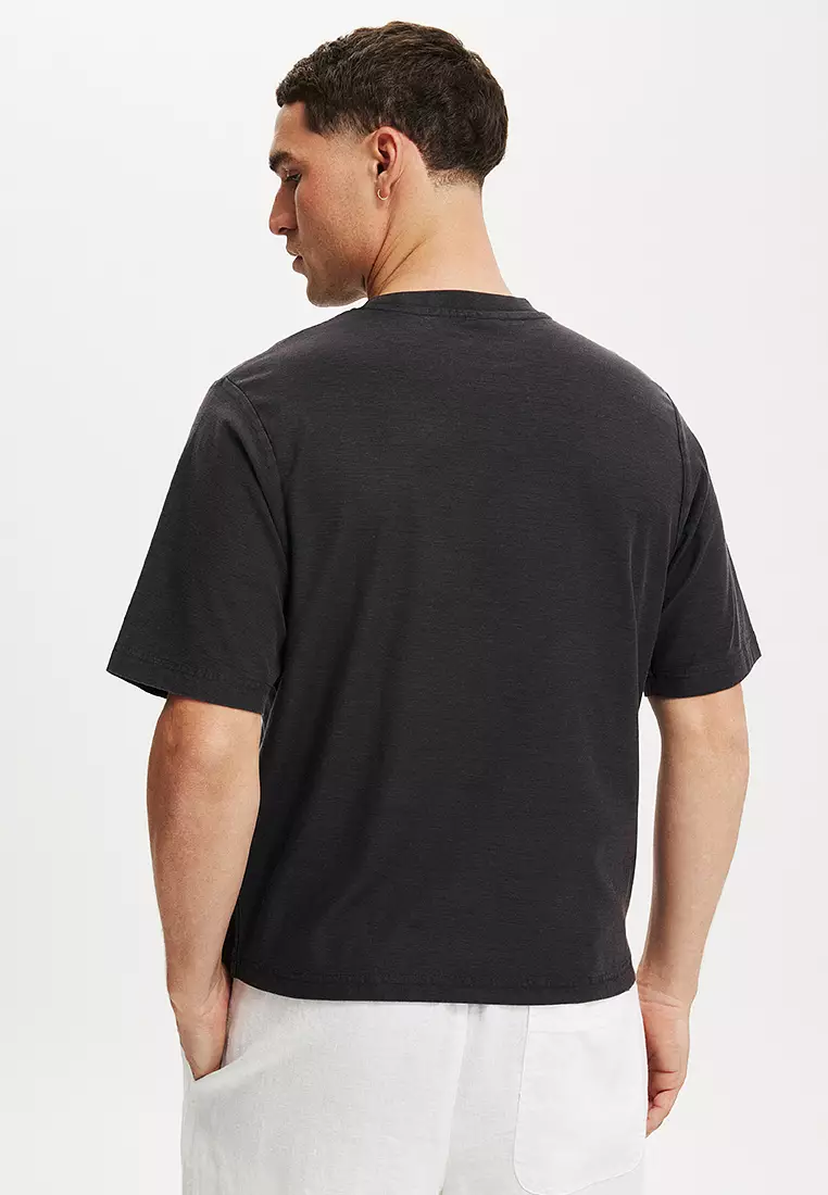 Cropped Fit Graphic T-Shirt