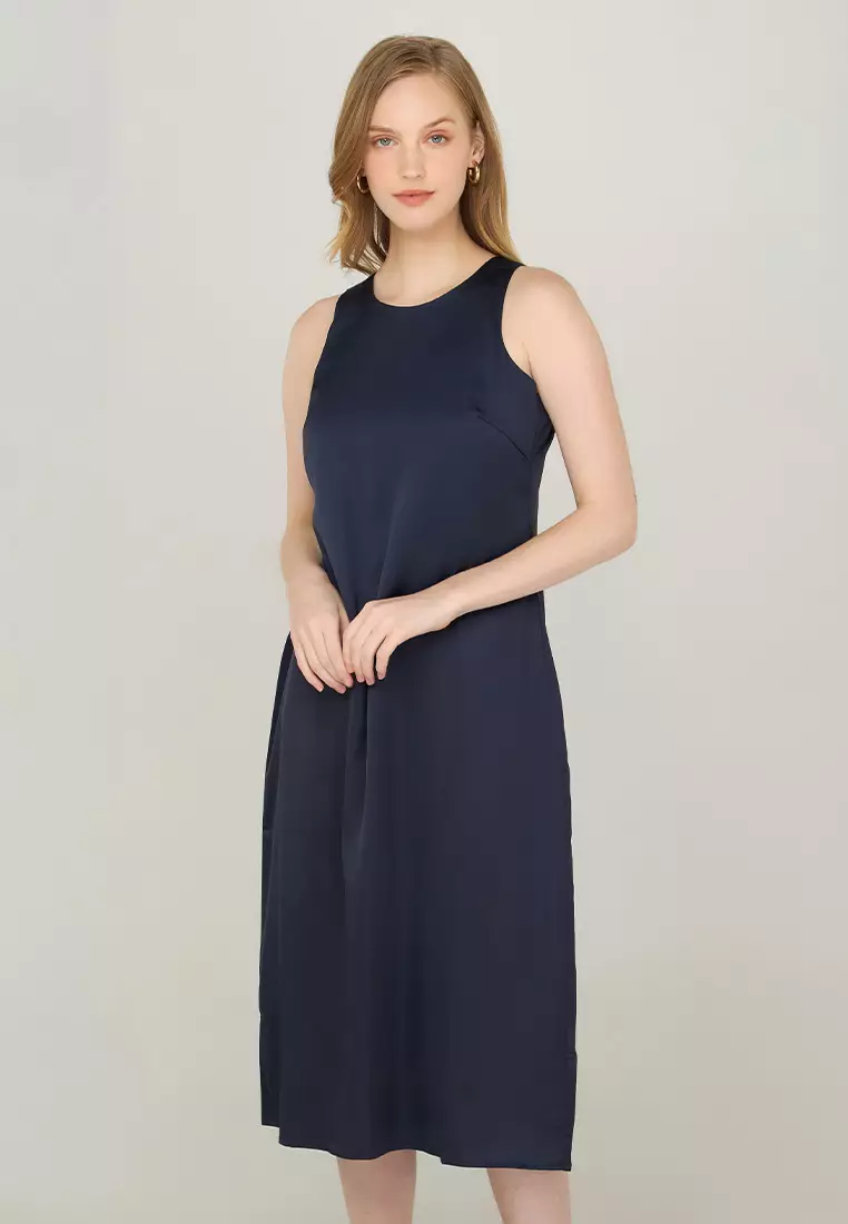 Tevianne Sleeveless Shift Dress in Satin Fabric