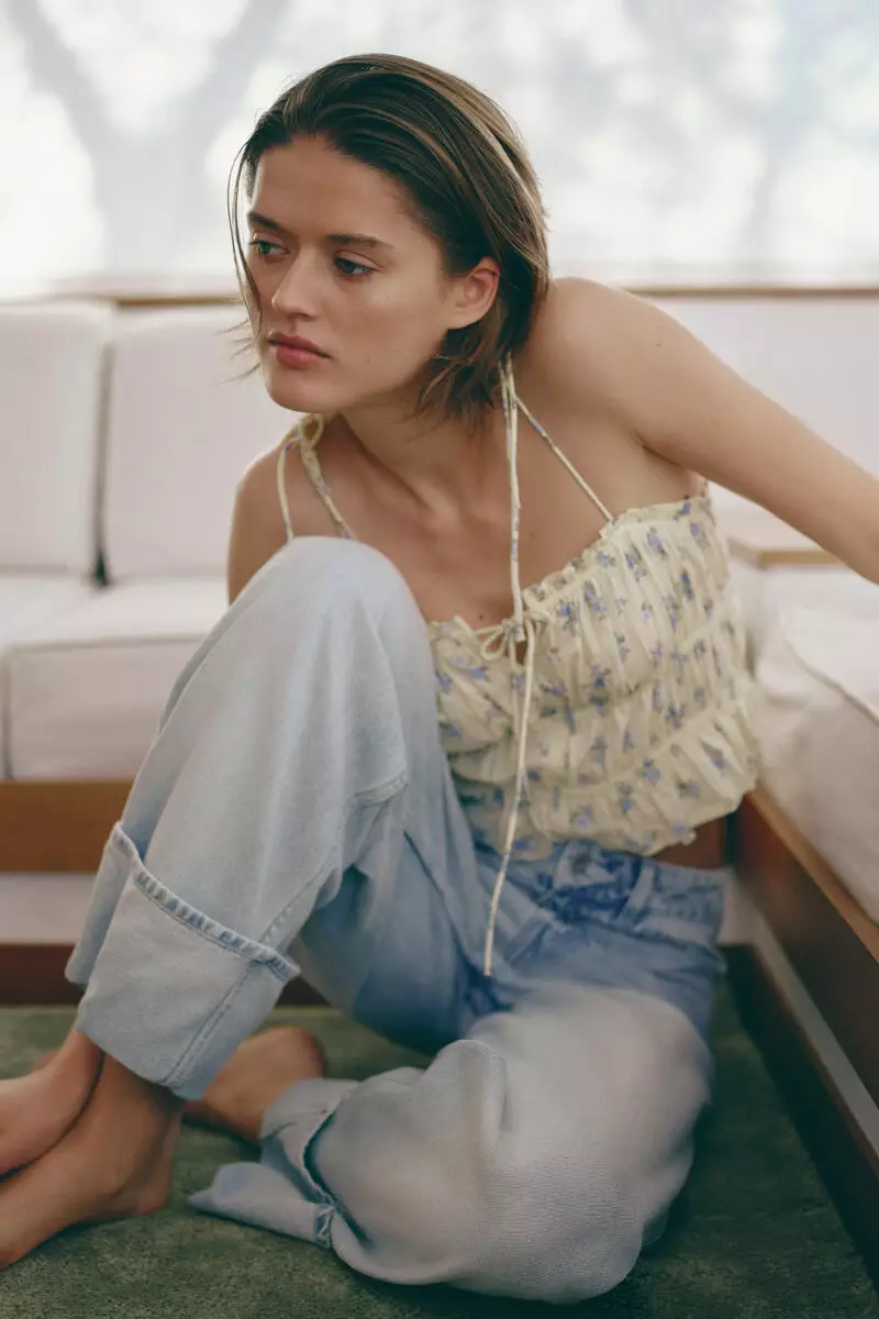 Tie-strap top