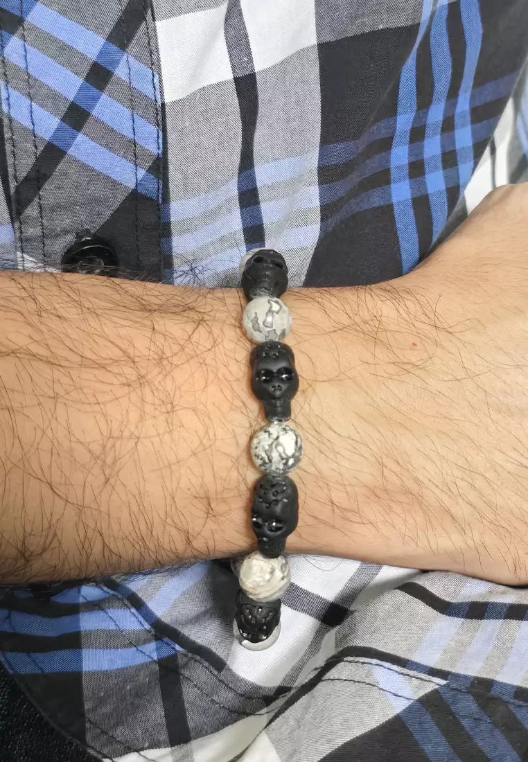Aksesoris Pria Skull Encarved Premium Howlite Bracelet Black & White