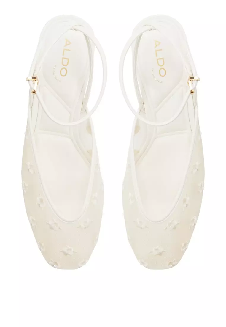 Eliaa Heels
