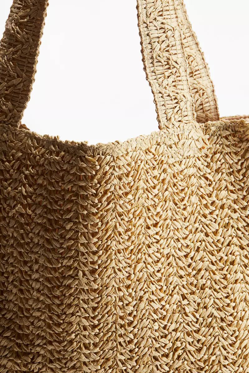 Straw shopper