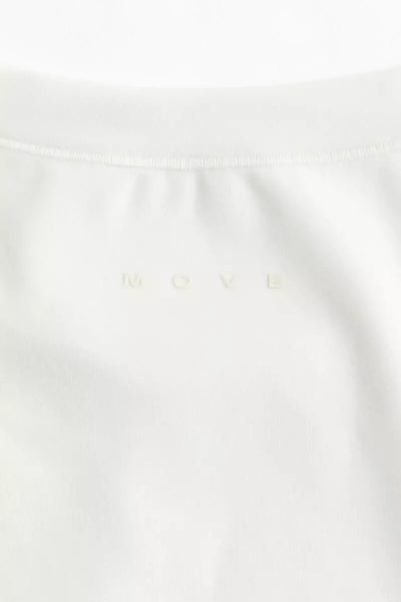 Slim Fit sports vest top with SoftMove™