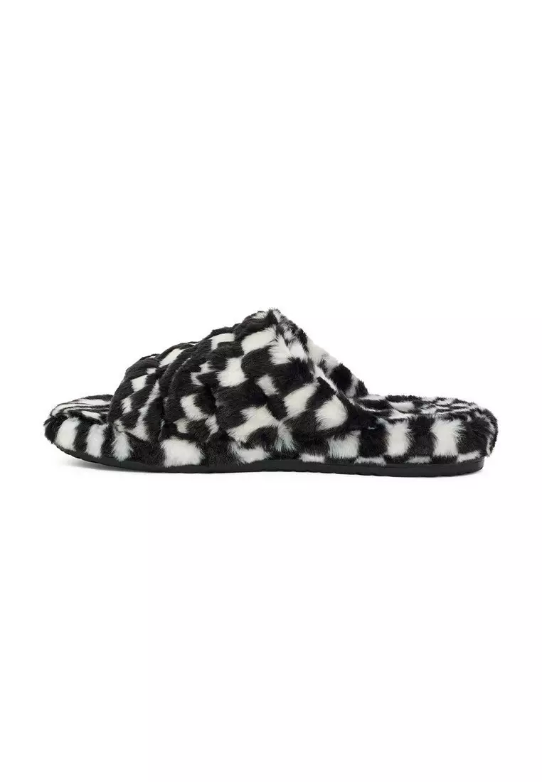 UGG Fluff You Checks 2024 | Buy UGG Online | ZALORA Hong Kong