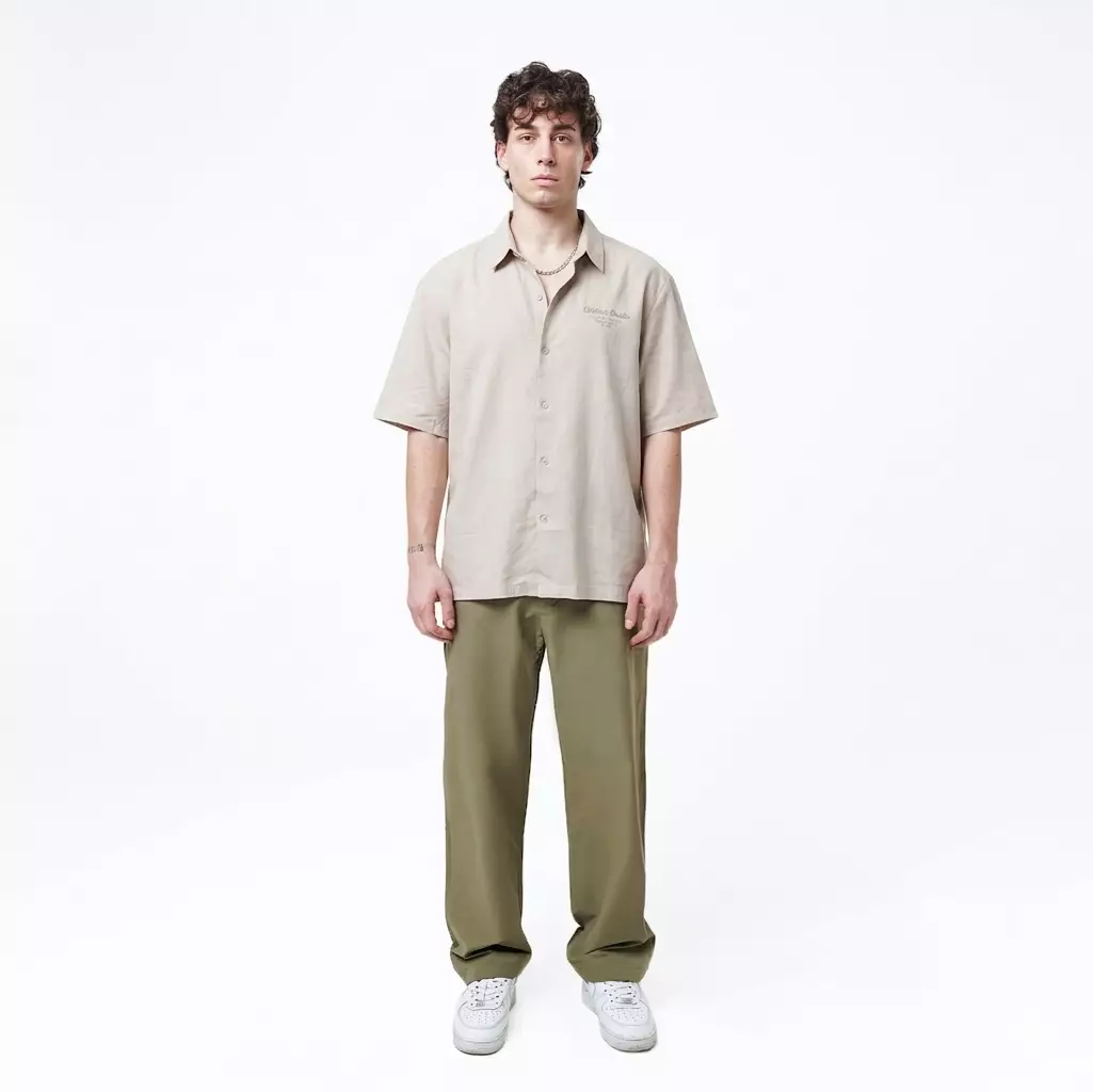 CELCIUS Atelier De Creation Kemeja Lengan Pendek Reguler Fit L03000575C Pumice Stone