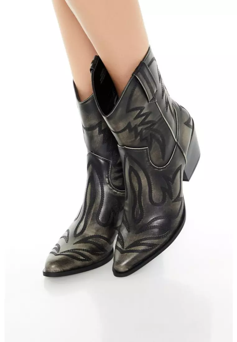 Forever 21 boots price shop
