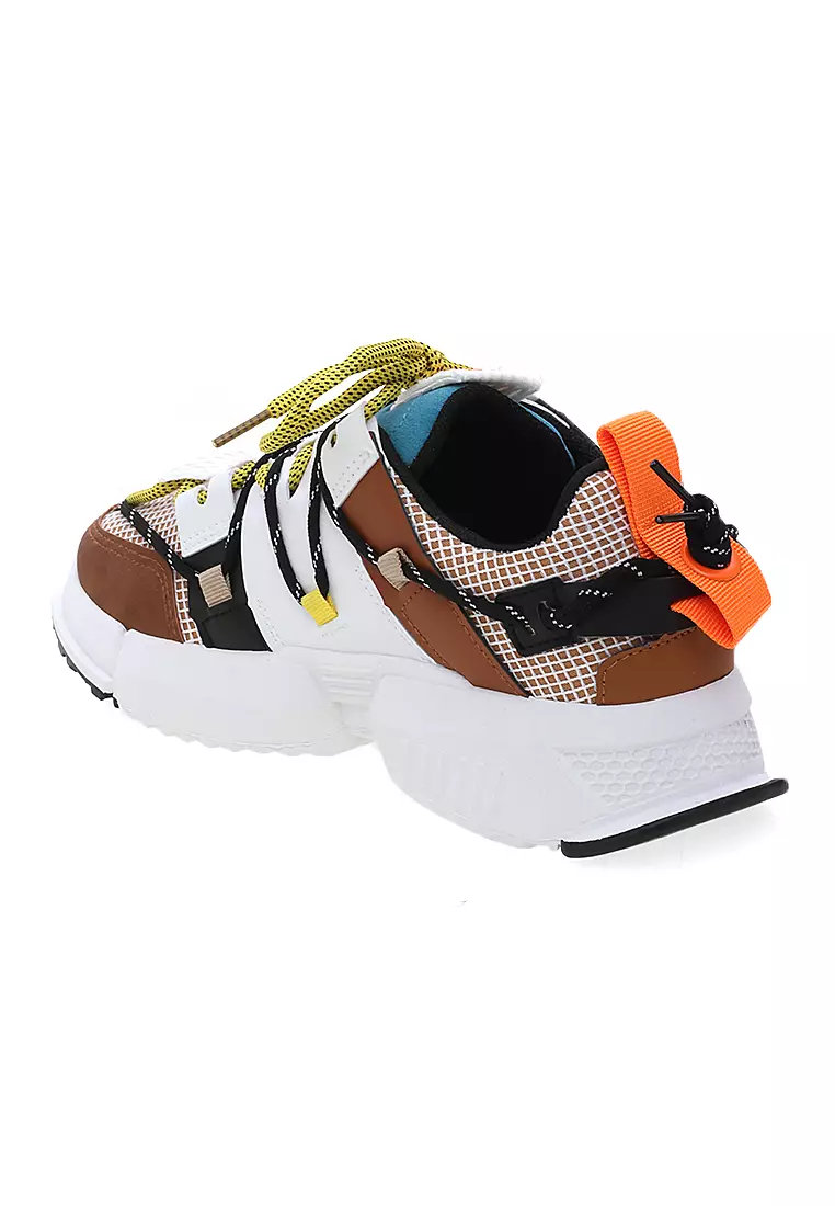 Chayton Sepatu Olahraga Pria Sneakers Casual Sport Shoes Material Canvas ORIGINAL - Brown