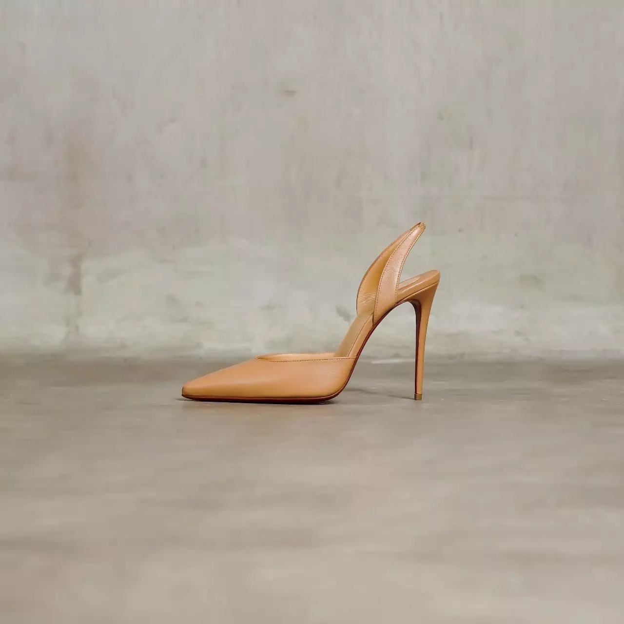 Sepatu CHRISTIAN LOUBOUTIN Kate 10cm Slingback Leather Heels in Nude 100% ORIGINAL