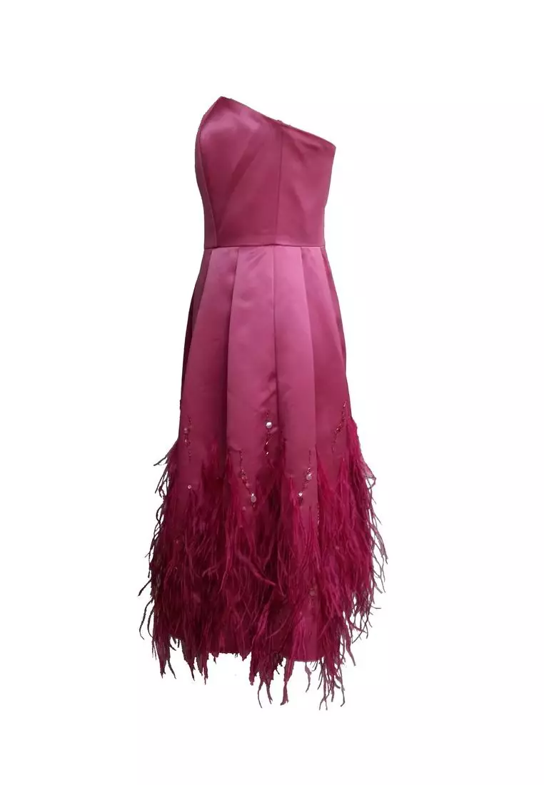 時尚露肩及駝鳥毛釘珠綢緞晚裝短裙