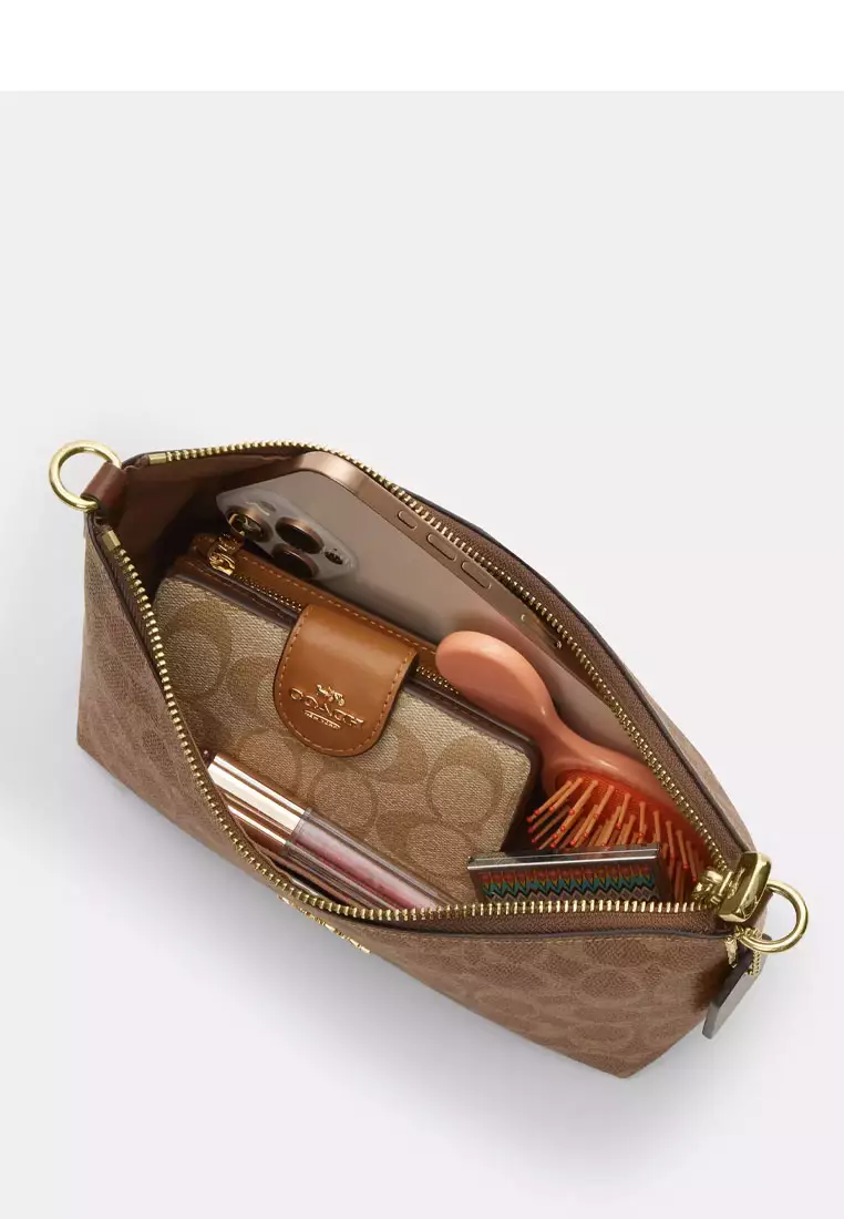 Caitlin Shoulder Bag In Signature Canvas
