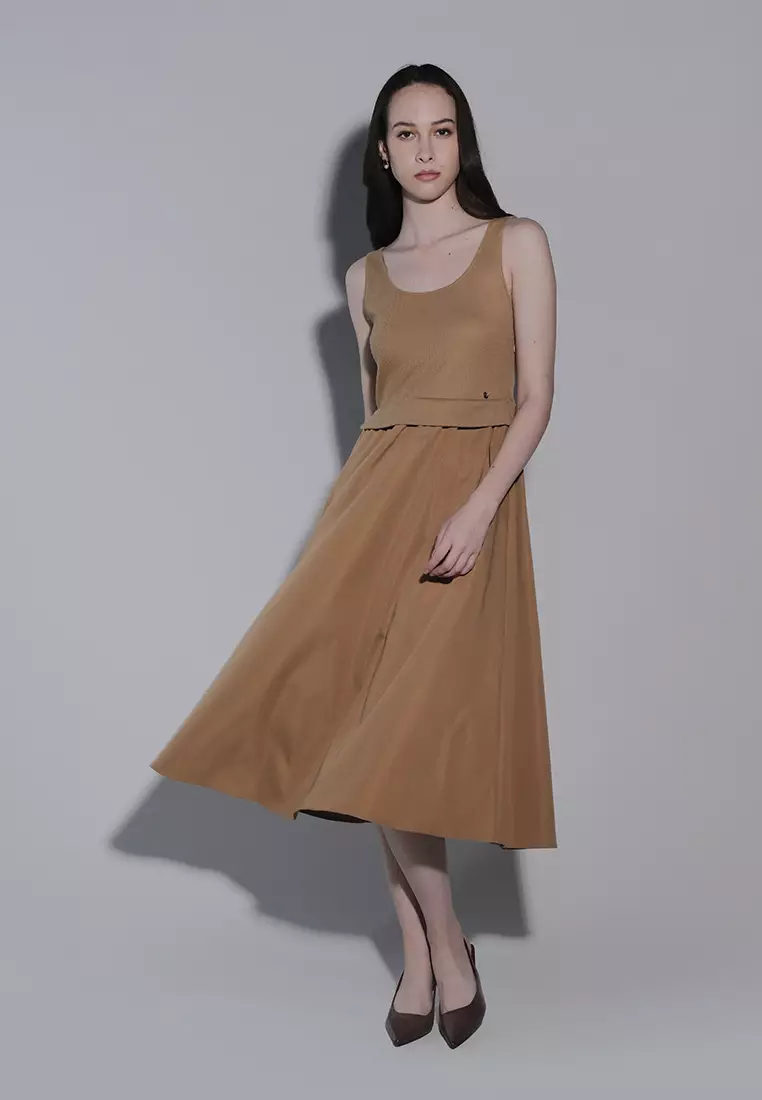 Holiday 2025 Ishka Sleeveless Dress