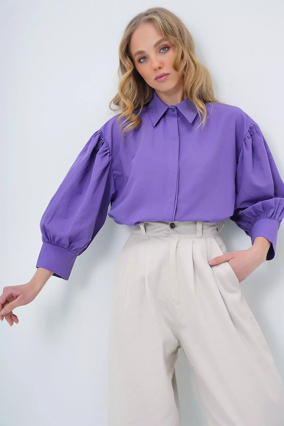 Women's Purple Balloon Sleeve Hidden Placket Basic Poplin Shirt