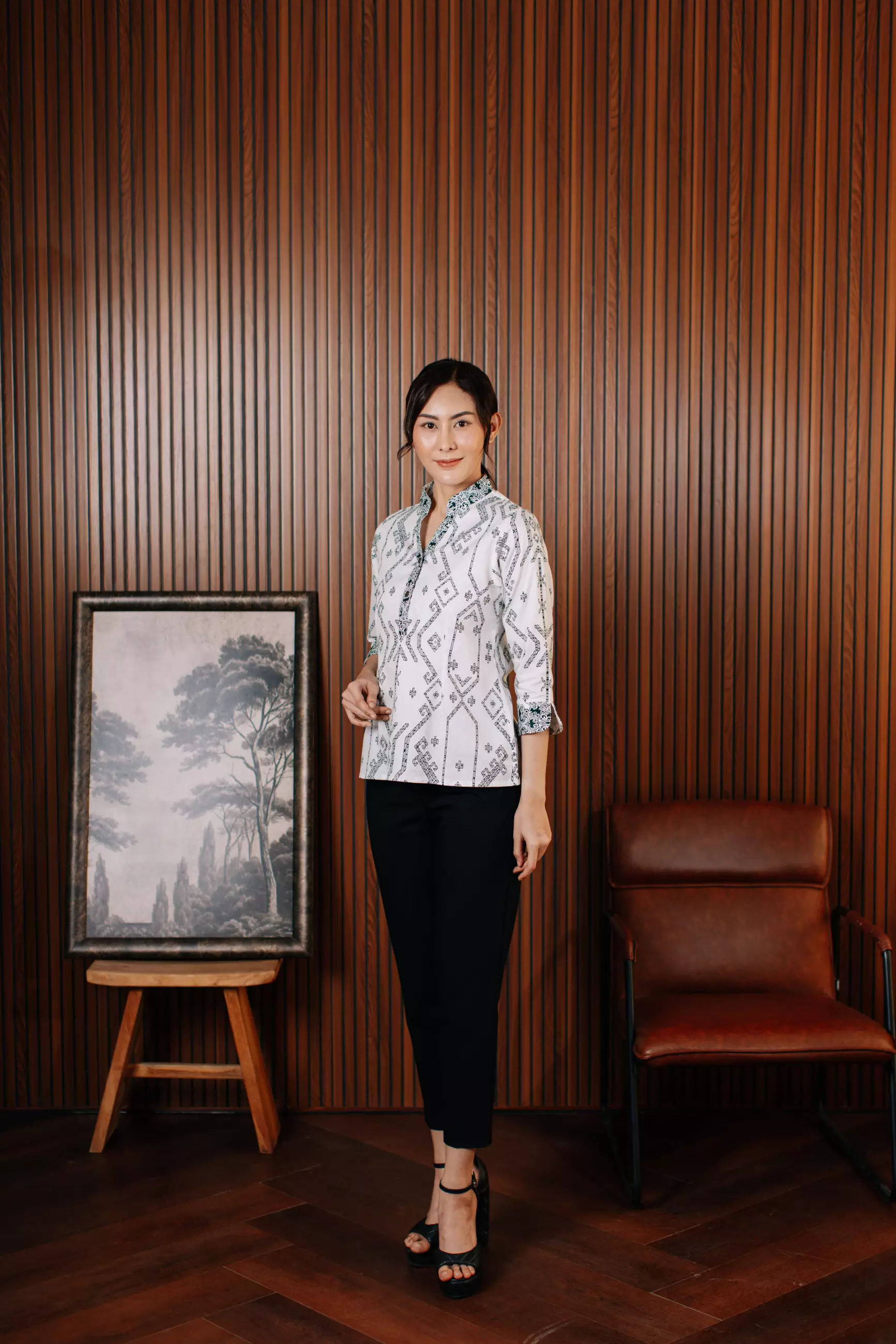 Adyatma Renjana Green White Putih Blouse Batik Wanita Katun