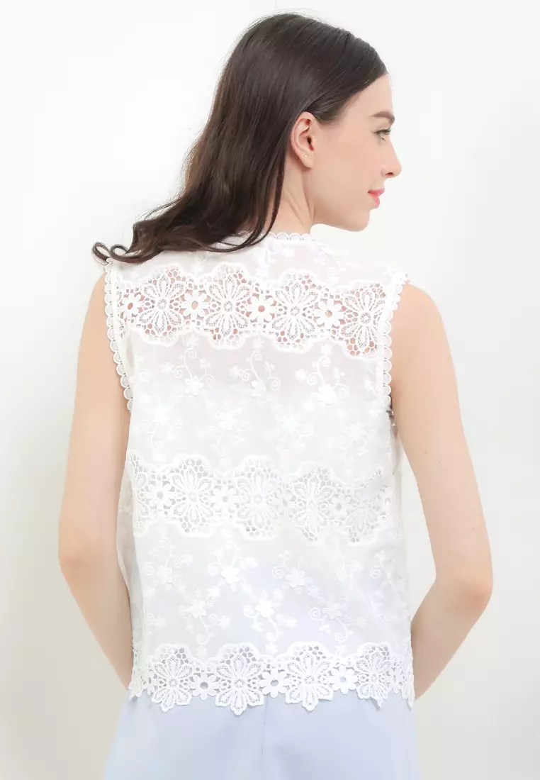 3 D Flo Eyelet W/ Crohet Lace Vest