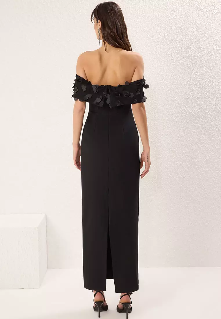 Black Carmen Collar Flower Applique Detailed Woven Long Elegant Evening Dress Graduation Dress TPRSS25AE00107