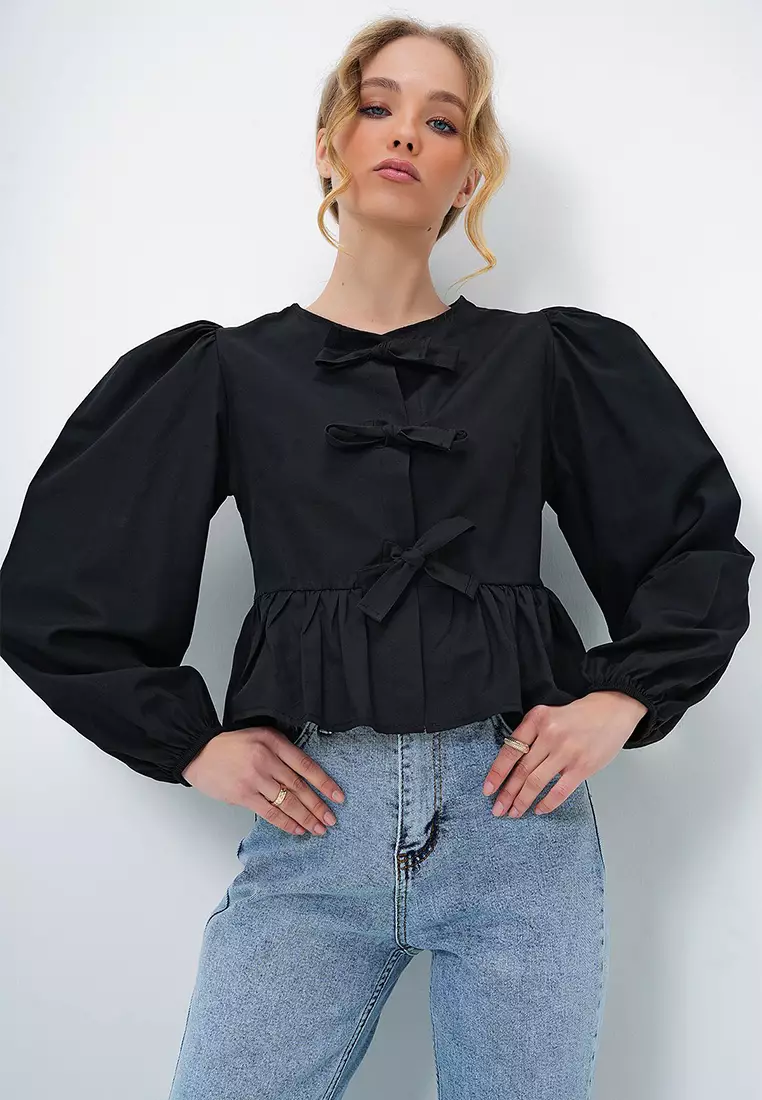 Women's Black Crew Neck Bow Tie Princess Sleeve Poplin Blouse
