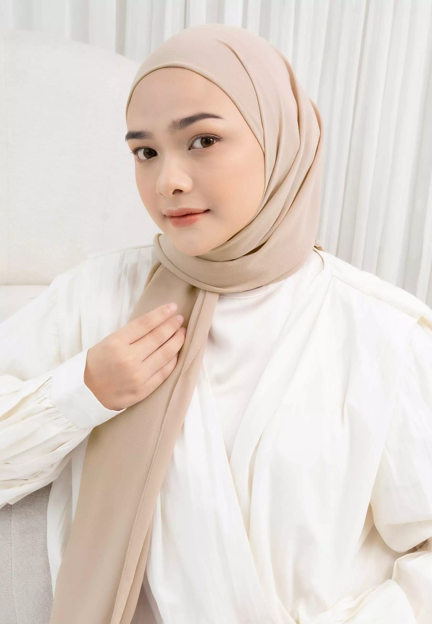 HijabChic Azima Khaki Instant Pashmina
