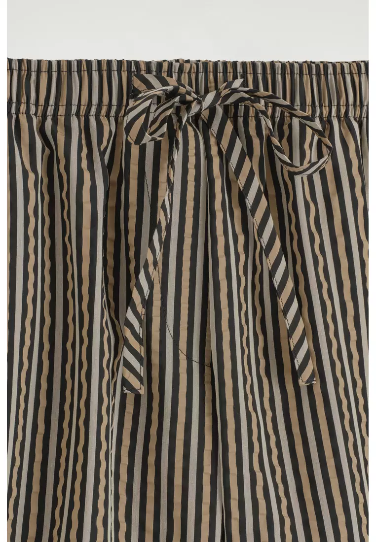 STRIPED SEERSUCKER SHORTS