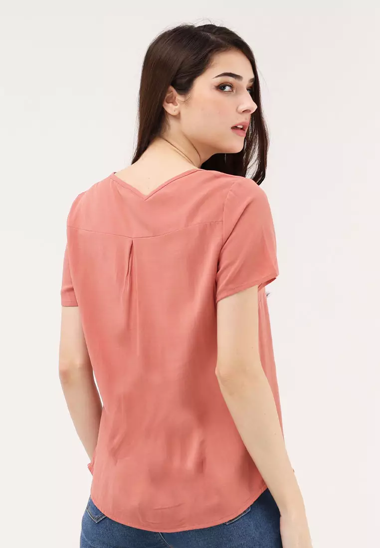 Short Sleeves Roundneck Blouse
