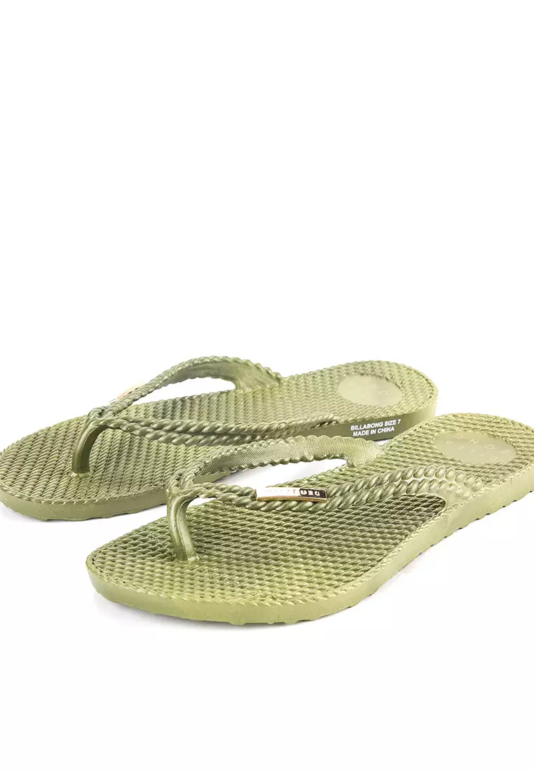 Kick Back Thong - Metallic