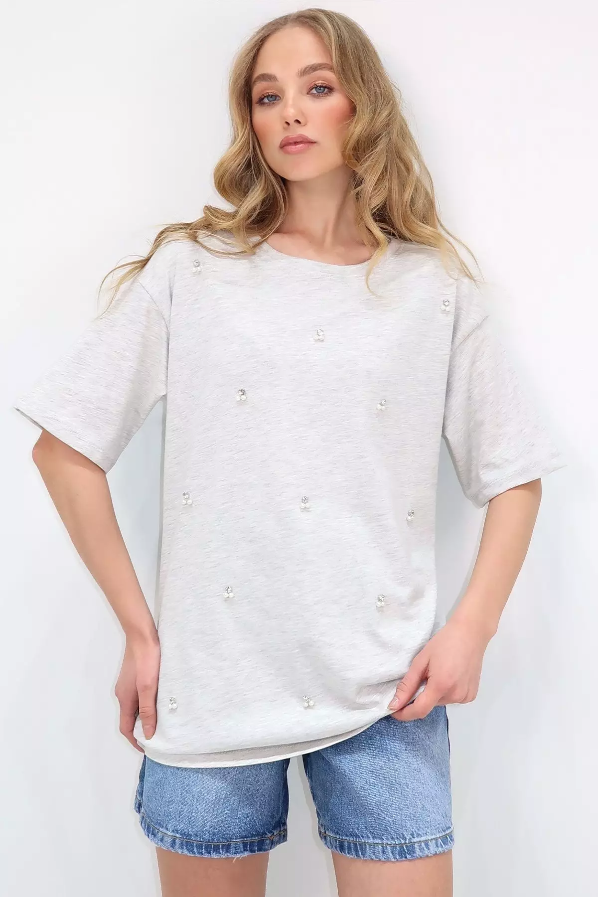 Women's Grey Crew Neck Oversize Pearl and Stone Embroidered T-Shirt