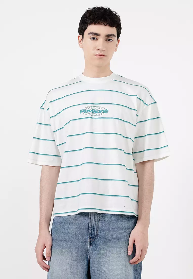 Cropped Fit Graphic T-Shirt