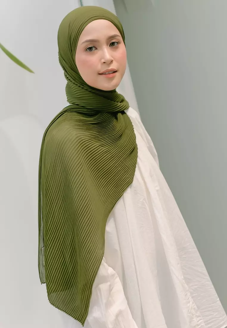 Ayra Pleats Shawl Army